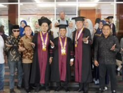 Wakil Ketua DPRD Azwendi Raih Gelar Magister Manajemen dari Pascasarjana Unilak