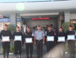 Lapas Kelas IIA Pekanbaru Gelar Apel Pagi Sekaligus Berikan Penghargaan kepada Pegawai Berprestasi