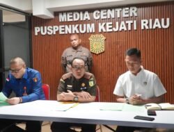 Tim Tabur Kejati Riau Berhasil Amankan Buronan Kasus Korupsi Dana Desa