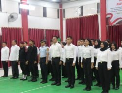 Apel Pagi Pegawai Lapas Pekanbaru, Pemimpin Apel Pimpin Doa Bersama Keselamatan Buat Negeri