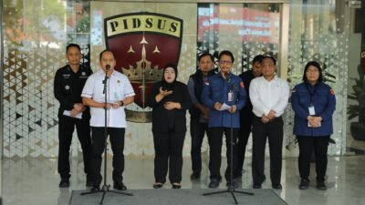 JAM PIDSUS Menetapkan Tersangka NAM Mendikbudristek Tahun 2019-2024 Perkara Chromebook Kemendikbudristek