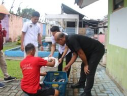 Wujud Program Pembinaan Kemandirian WBP, Lapas Kelas IIA Pekanbaru Panen Ikan