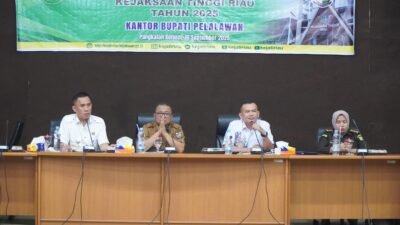 Kejati Riau Gelar Penyuluhan Hukum di Kab. Pelalawan Angkat Materi Peran Kejaksaan Dalam Pembangunan Nasional