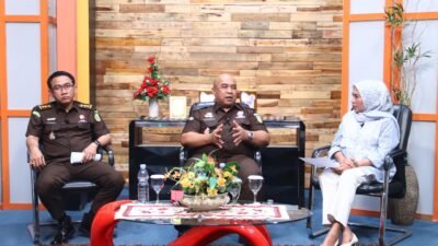 Aspidum Kejati Riau Menjadi Narasumber Program Jaksa Menjawab Bersama Riau Televisi