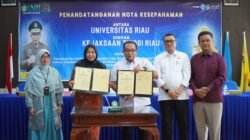 Kejati Riau Bersama Universitas Riau Lakukan Penandatanganan Nota Kesepahaman