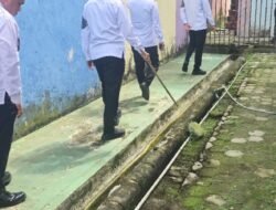 Jajaran Pengamanan Lapas Pekanbaru Gelar Kontrol Area Brandgang: Wujud Deteksi Dini dan Pencegahan Gangguan Kamtib