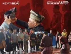 Kajati Riau Sutikno tiba di bumi lancang kuning dan disambut oleh unsur Forkopimda