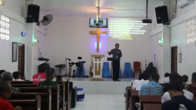 Pembinaan Rohani Nasrani di Lapas Kelas IIA Pekanbaru: Warga Binaan Jalani Ibadah Bersama