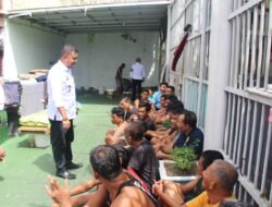 Lapas Kelas IIA Pekanbaru Lakukan Razia Rutin, Pastikan Lingkungan Pemasyarakatan Bebas dari Barang Terlarang