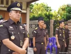 Keluarga Besar Kejati Riau dan Kejati Aceh laksanakan Upacara Pemakaman Alm Bambang Heri Purwanto SH.MH