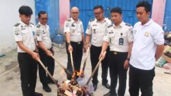 Tak Ada Ruang Bagi Barang Terlarang, Lapas Pekanbaru Musnahkan Barang Bukti Hasil Razia