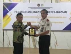 Kepala Lapas Pekanbaru Hadiri Penandatanganan MoU Kanwil Ditjenpas Riau dengan Pemkab Kepulauan Meranti