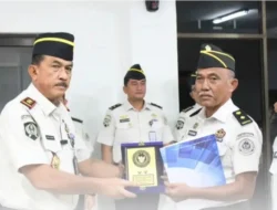 Kakanwil Ditjenpas Riau Pimpin Pelepasan Pegawai Purna Tugas dan Penyematan Kenaikan Pangkat PNS