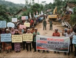 Penolakan Jalan TMMD Untuk Jalur Pipa Migas PT Montd’Or Makin Meluas dan Memanas