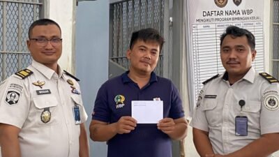 BIMKER LAPAS NARKOTIKA RUMBAI SALURKAN PREMI KEPADA WARGA BINAAN PEMASYARAKATAN